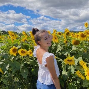 Meet your Posher, Sarah